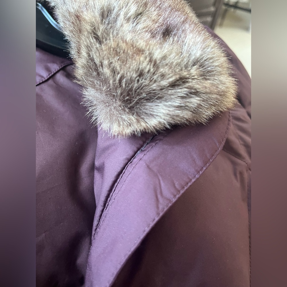 Eddie Bauer size XL tall dark purple Women's Quilted Jacket with Faux Fur Collar - Picture 6 of 9